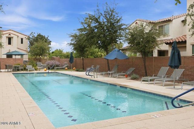 1942 S SYCAMORE Place, Chandler, AZ 85286