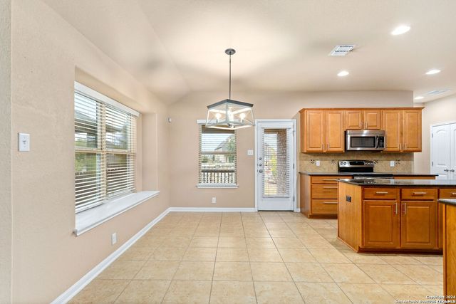 809 Laserra, Cibolo, TX 78108