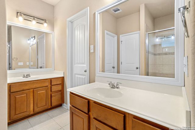 809 Laserra, Cibolo, TX 78108