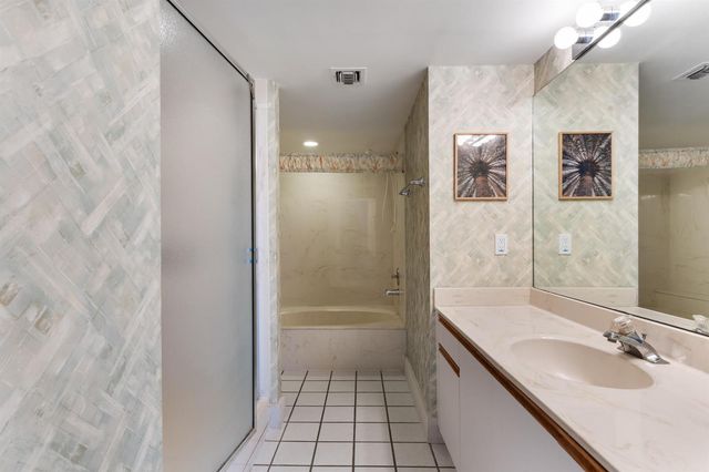 2488 Harbour Cove Drive, Fort Pierce, FL 34949