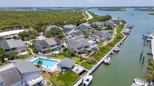 2488 Harbour Cove Drive, Fort Pierce, FL 34949