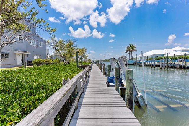2488 Harbour Cove Drive, Fort Pierce, FL 34949