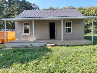 2520 Mentor Rd. Rd, Louisville, TN 37777