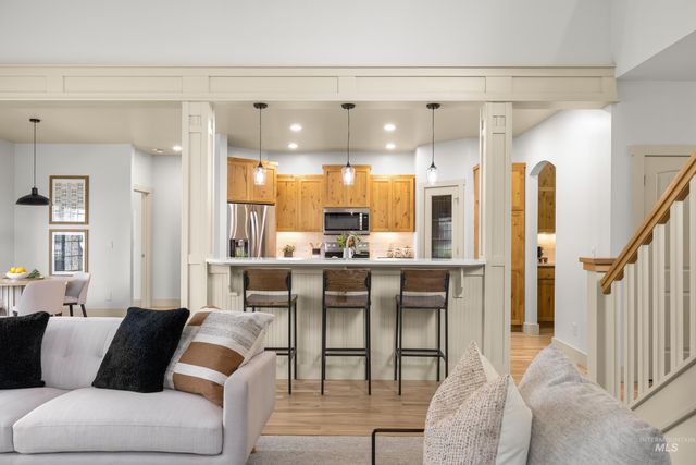 4172 W Miners Farm Dr, Boise, ID 83714