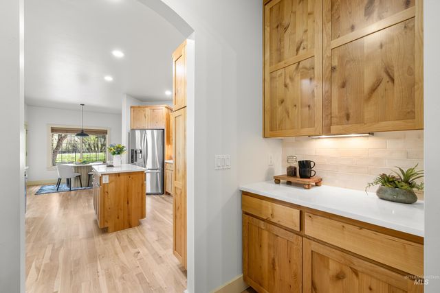 4172 W Miners Farm Dr, Boise, ID 83714