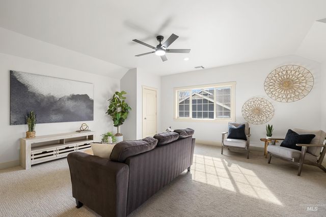 4172 W Miners Farm Dr, Boise, ID 83714