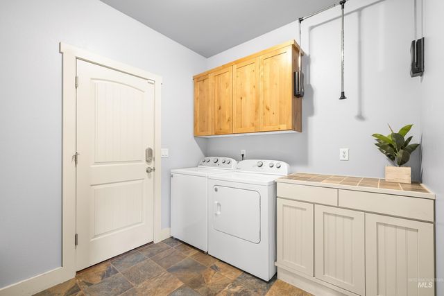 4172 W Miners Farm Dr, Boise, ID 83714