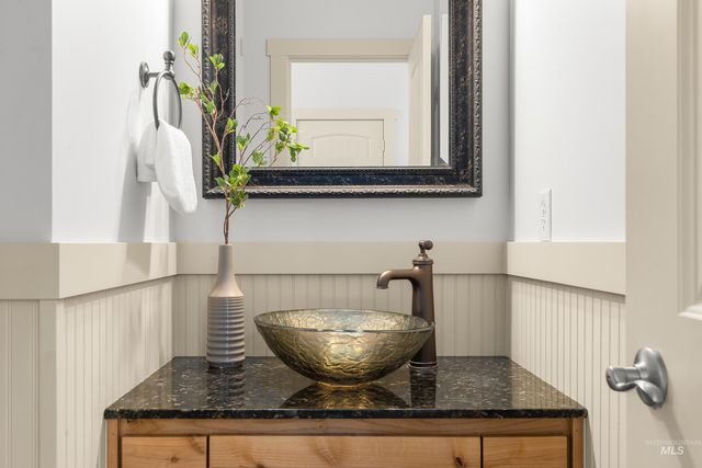 4172 W Miners Farm Dr, Boise, ID 83714