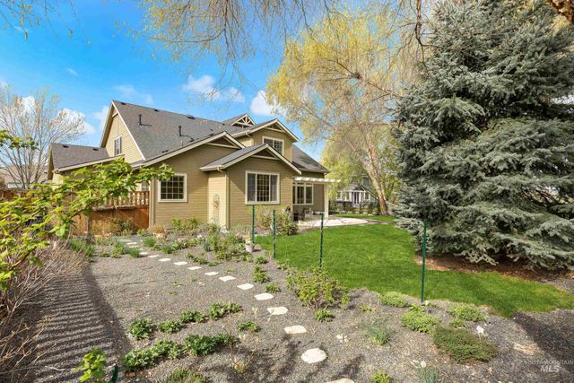 4172 W Miners Farm Dr, Boise, ID 83714