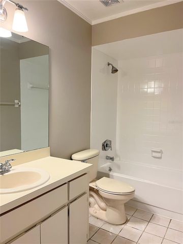 2451 E ILLIANA STREET, Orlando, FL 32806