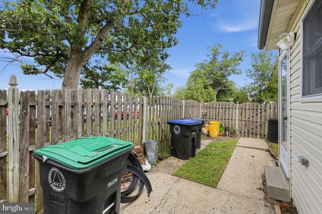 336 10TH AVE, Lindenwold, NJ 08021