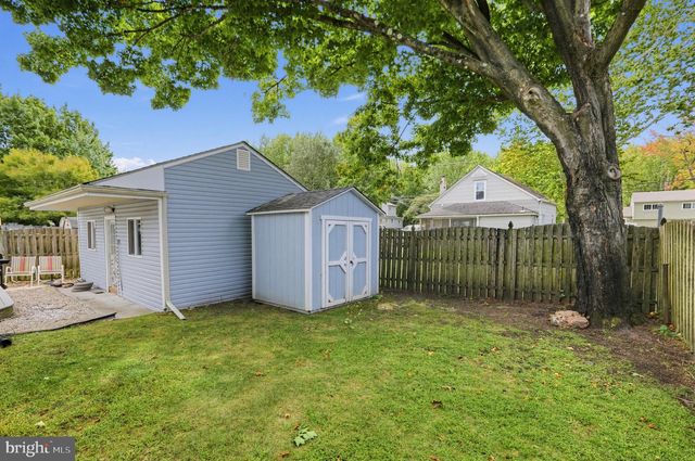 336 10TH AVE, Lindenwold, NJ 08021