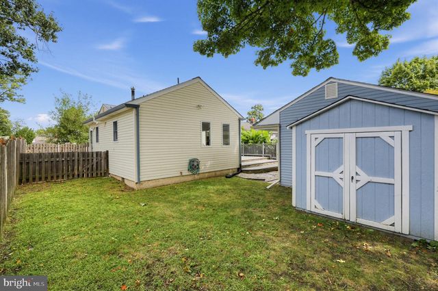 336 10TH AVE, Lindenwold, NJ 08021