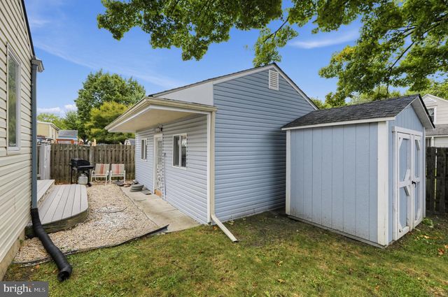 336 10TH AVE, Lindenwold, NJ 08021