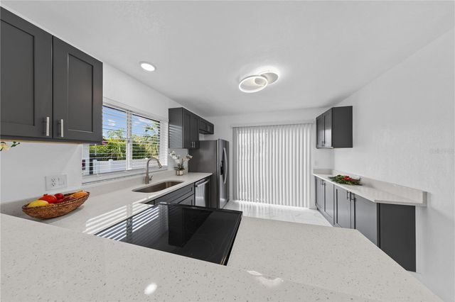 2224 GREENVIEW CIRCLE, Orlando, FL 32808