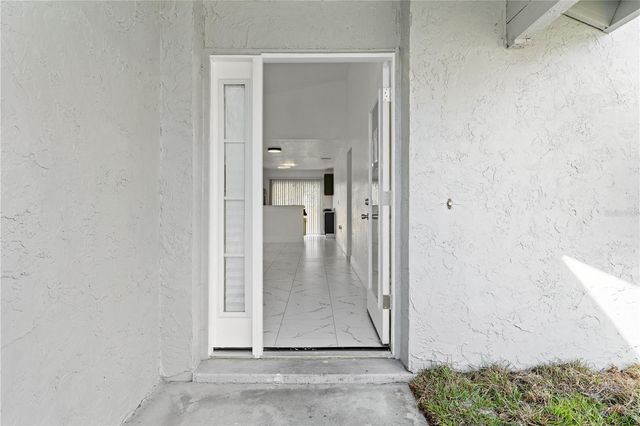 2224 GREENVIEW CIRCLE, Orlando, FL 32808