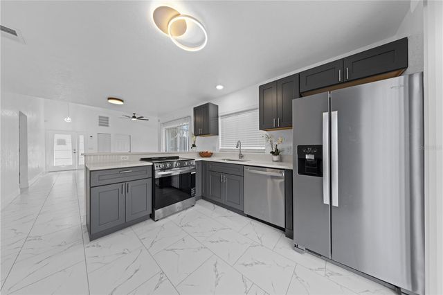 2224 GREENVIEW CIRCLE, Orlando, FL 32808