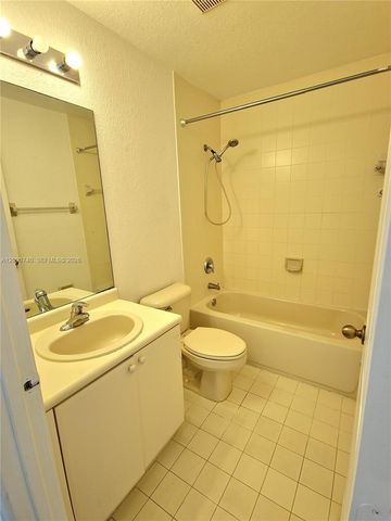2818 SE 16th Avenue 118, Homestead, FL 33035
