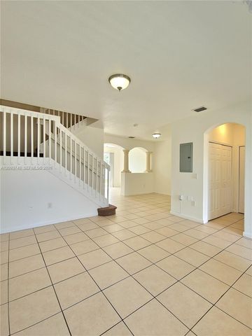 2818 SE 16th Avenue 118, Homestead, FL 33035