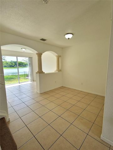 2818 SE 16th Avenue 118, Homestead, FL 33035