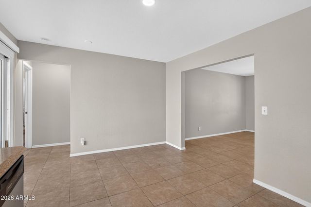 5709 S ROBERTS Road, Tempe, AZ 85283