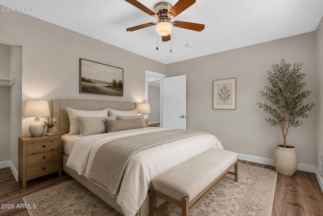 5709 S ROBERTS Road, Tempe, AZ 85283