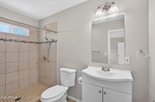 5709 S ROBERTS Road, Tempe, AZ 85283