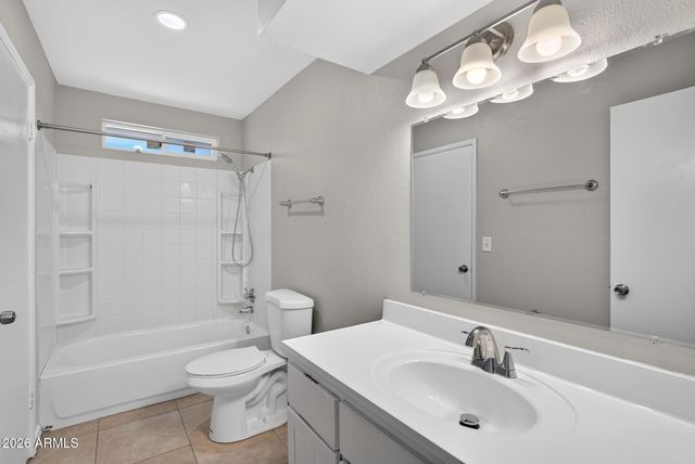 5709 S ROBERTS Road, Tempe, AZ 85283
