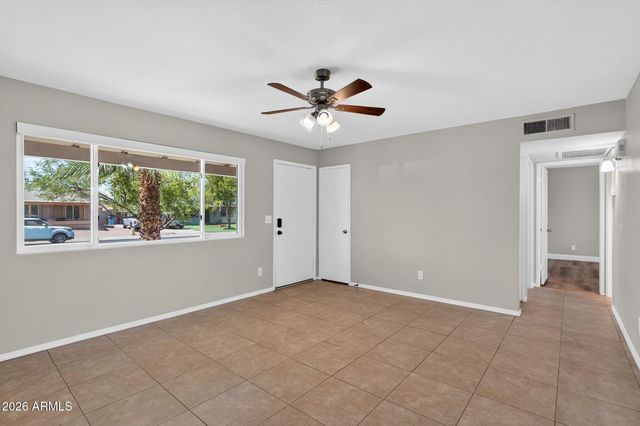5709 S ROBERTS Road, Tempe, AZ 85283