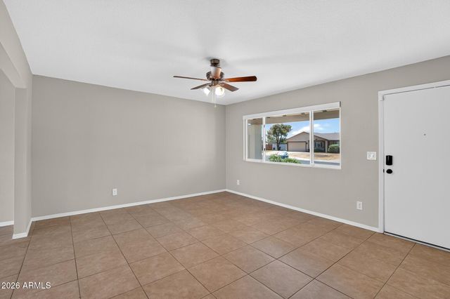 5709 S ROBERTS Road, Tempe, AZ 85283
