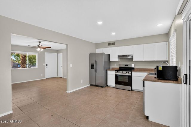 5709 S ROBERTS Road, Tempe, AZ 85283