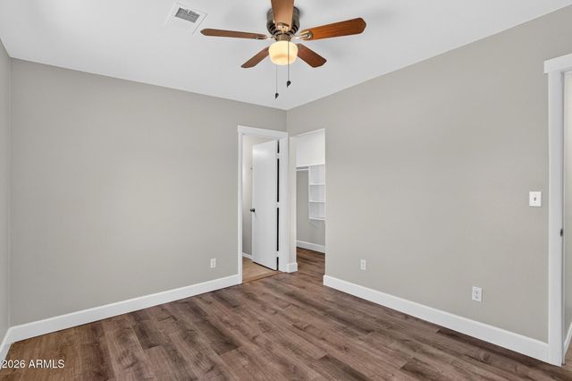 5709 S ROBERTS Road, Tempe, AZ 85283