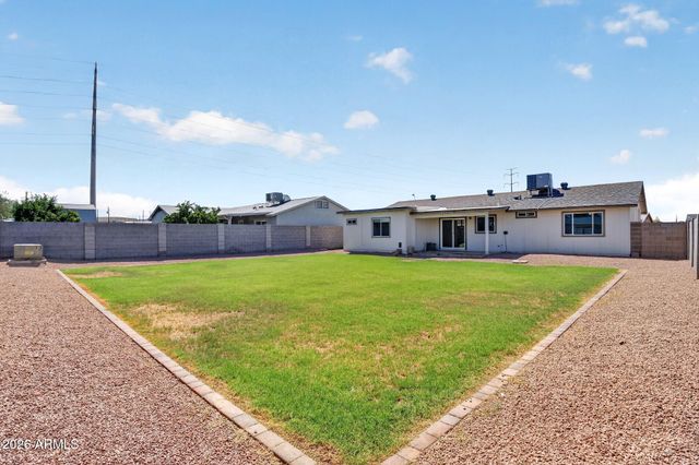 5709 S ROBERTS Road, Tempe, AZ 85283