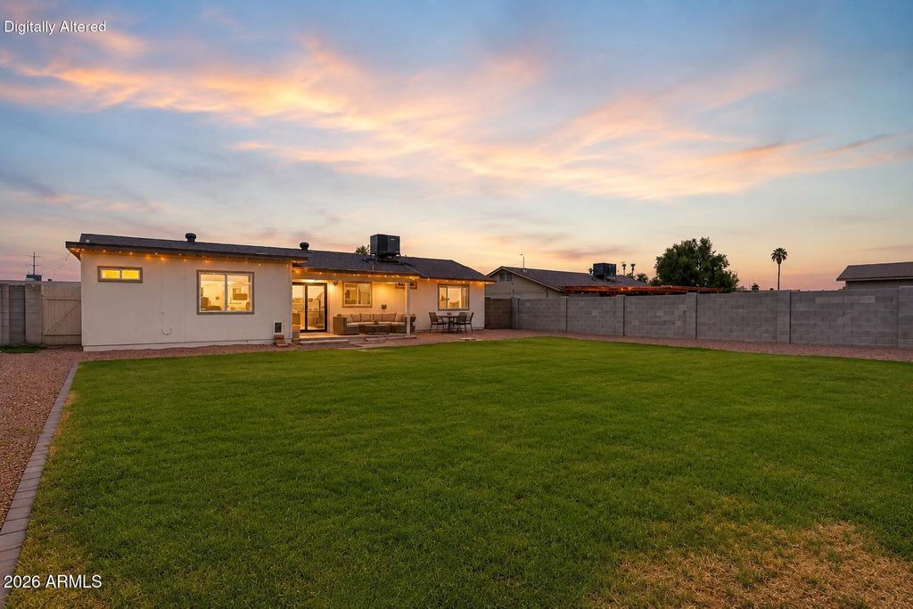 5709 S ROBERTS Road, Tempe, AZ 85283 — photo 2