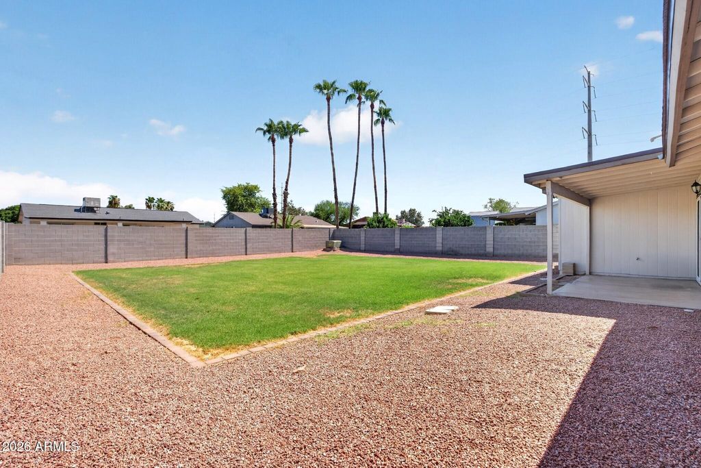 5709 S ROBERTS Road, Tempe, AZ 85283 — photo 5
