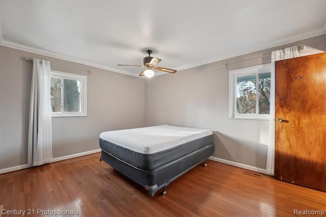 1268 Amarillo Street, Wolverine Lake, MI 48390