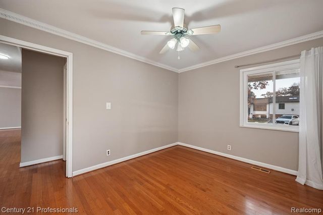 1268 Amarillo Street, Wolverine Lake, MI 48390