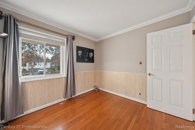 1268 Amarillo Street, Wolverine Lake, MI 48390