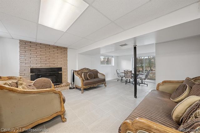 1268 Amarillo Street, Wolverine Lake, MI 48390