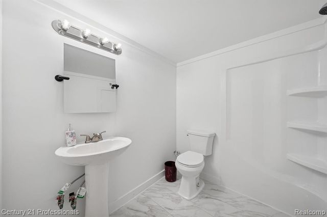 1268 Amarillo Street, Wolverine Lake, MI 48390