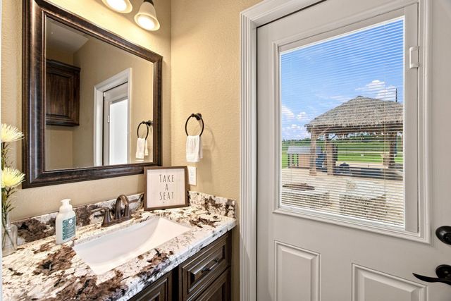 8999 Water Point Drive, Beach City, TX 77523