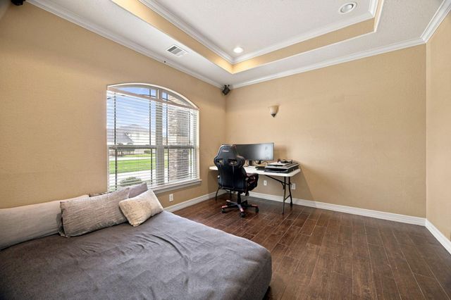 8999 Water Point Drive, Beach City, TX 77523