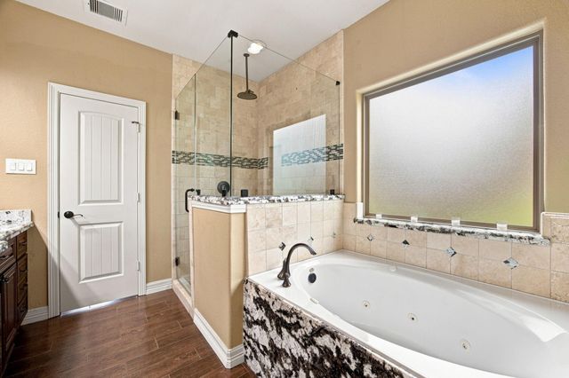 8999 Water Point Drive, Beach City, TX 77523