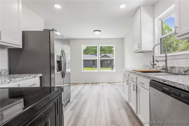 1711 Bristol Court, North Vernon, IN 47265