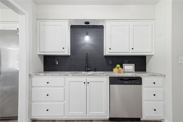 115 Dixie Lane, Ball Ground, GA 30107