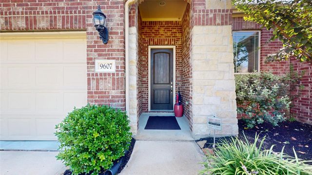9607 Invergarry Way, Tomball, TX 77375