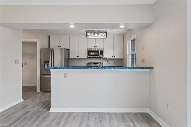 139 Seaside LN, Virginia Beach, VA 23462