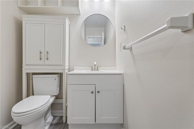 139 Seaside LN, Virginia Beach, VA 23462