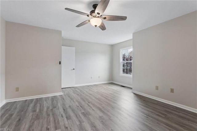 139 Seaside LN, Virginia Beach, VA 23462