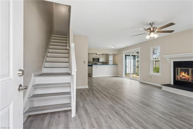 139 Seaside LN, Virginia Beach, VA 23462